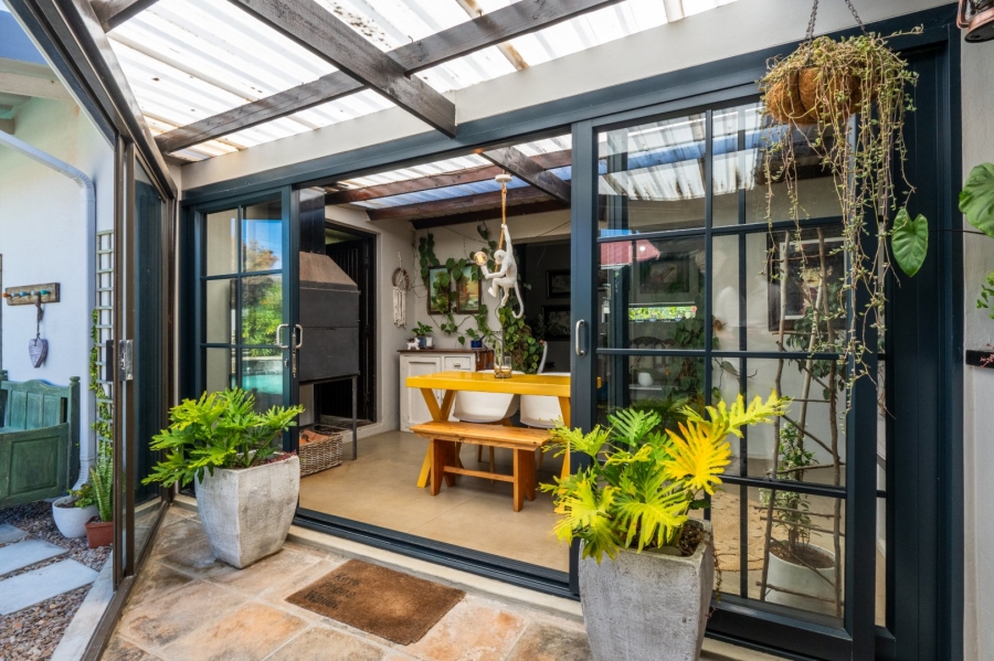 4 Bedroom Property for Sale in Linkside Western Cape